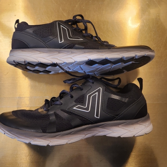 Women's Vionic Sneakers Size 9.5 Wide - Picture 8 of 11